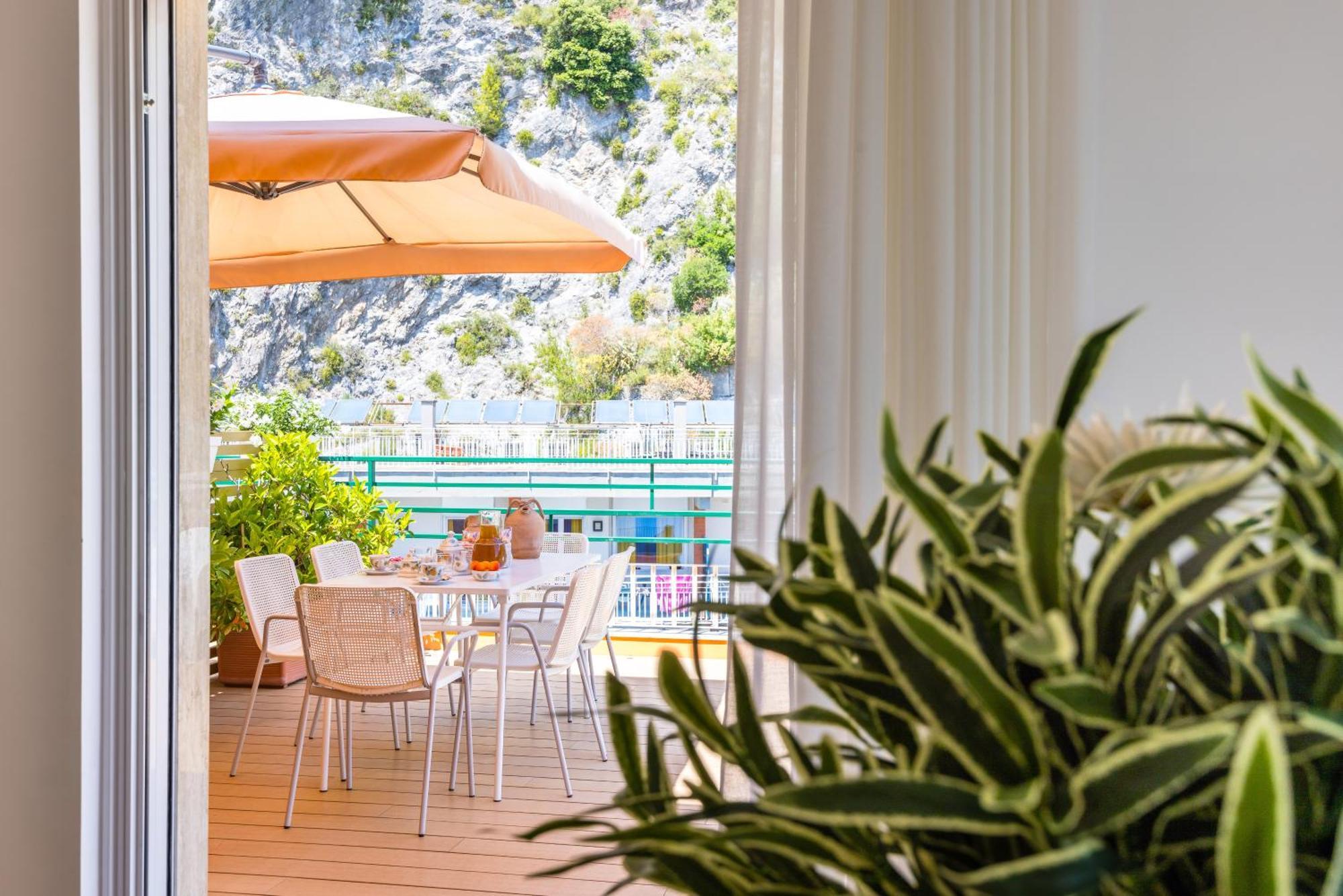 Le Terrazze Di Santa Tecla Apartment Maiori Luaran gambar